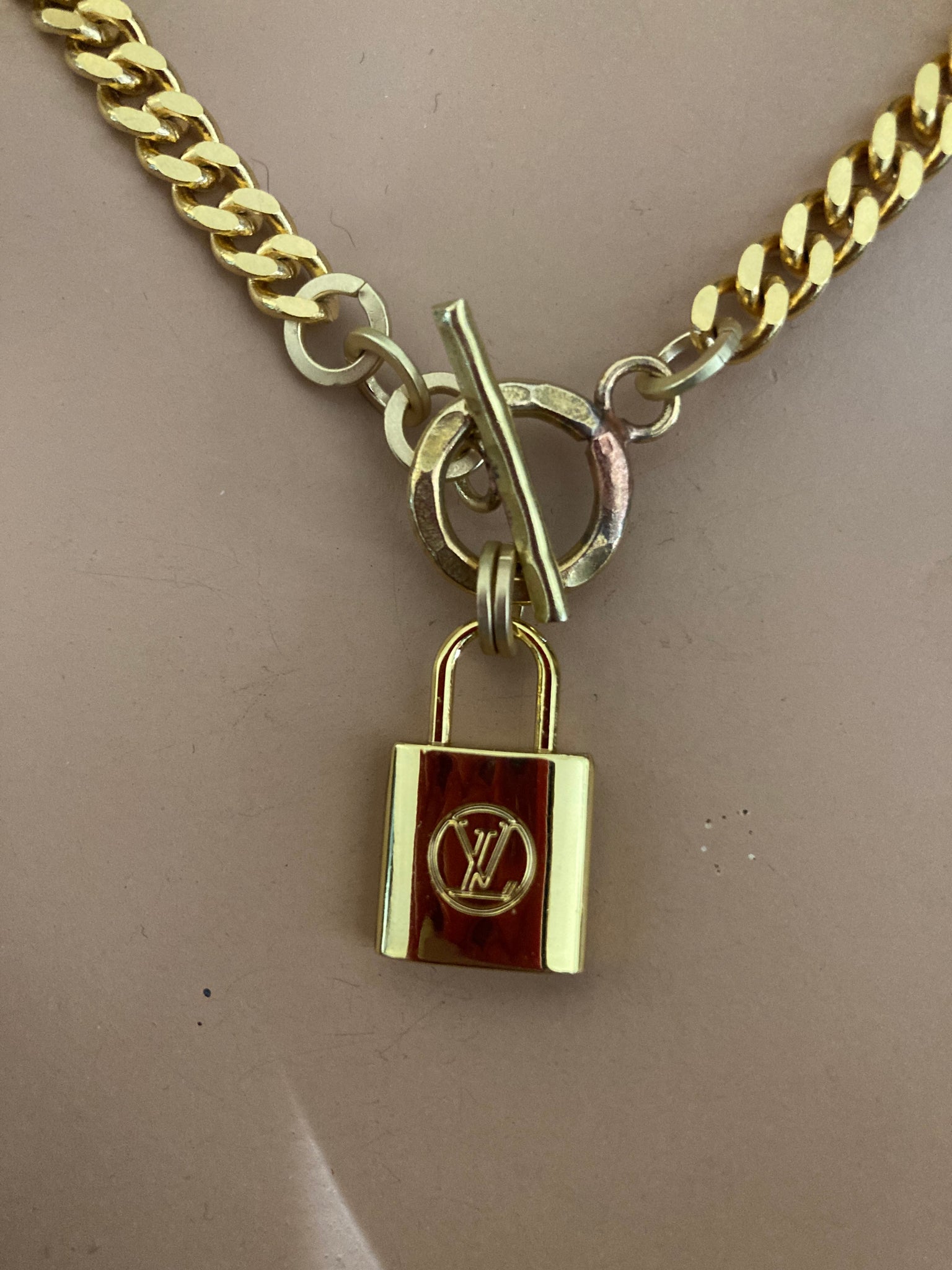 lock necklace louis